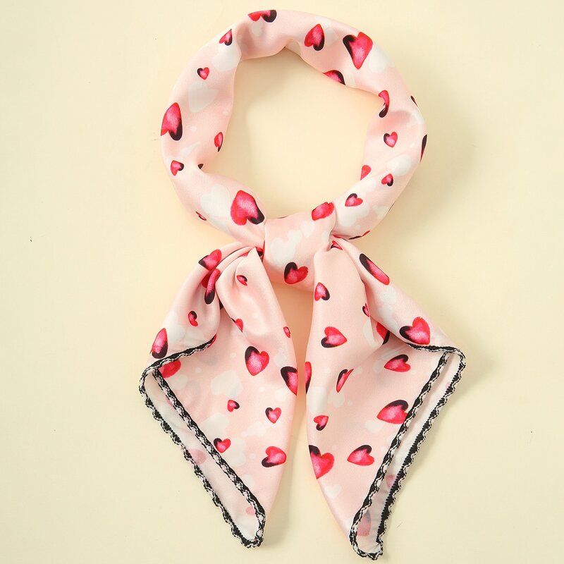 

Heart Pattern Bandana, Baby pink