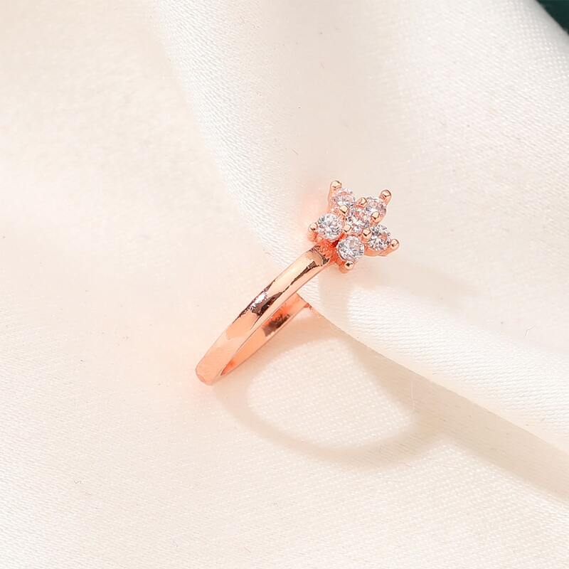 

1pc Rhinestone Floral Ear Cuff, Rose gold