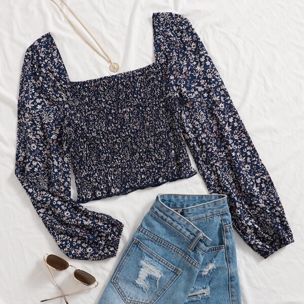 

Ruffle Hem Shirred Ditsy Floral Crop Top, Navy blue