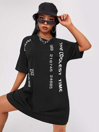 فستان تي شيرت مقاس كبير بجرافيك عبارة ومنخفض الكتف