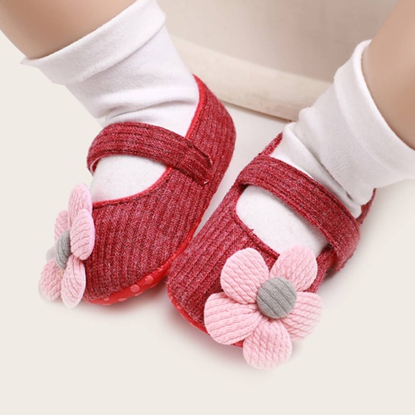 

Baby Girl Floral Decor Wide Fit Knit Flats, Burgundy