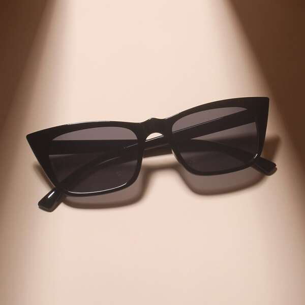 

Cat Eye Sunglasses