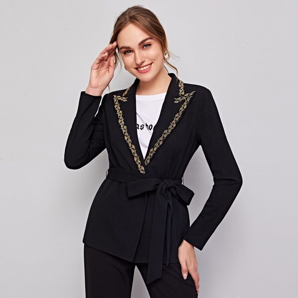 

Paisley Embroidered Peak Collar Padded Shoulder Belted Blazer, Black
