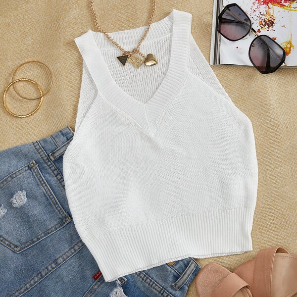 

Ribbed Knit Sweater Vest, White