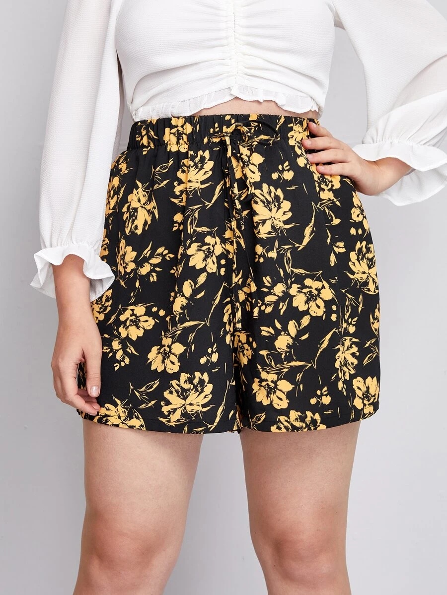 SHEIN Plus Drawstring Waist Allover Floral Print Shorts
