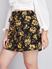 SHEIN Plus Drawstring Waist Allover Floral Print Shorts