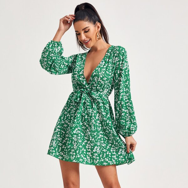 

Self Belted Ditsy Floral Dress, Green
