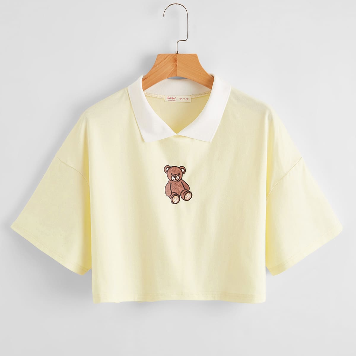 

Contrast Collar Cartoon Bear Crop Tee, Beige