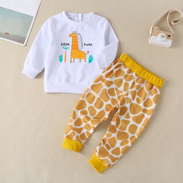 

Baby Boy Cartoon Giraffe Print Sweatshirt & Sweatpants, Multicolor