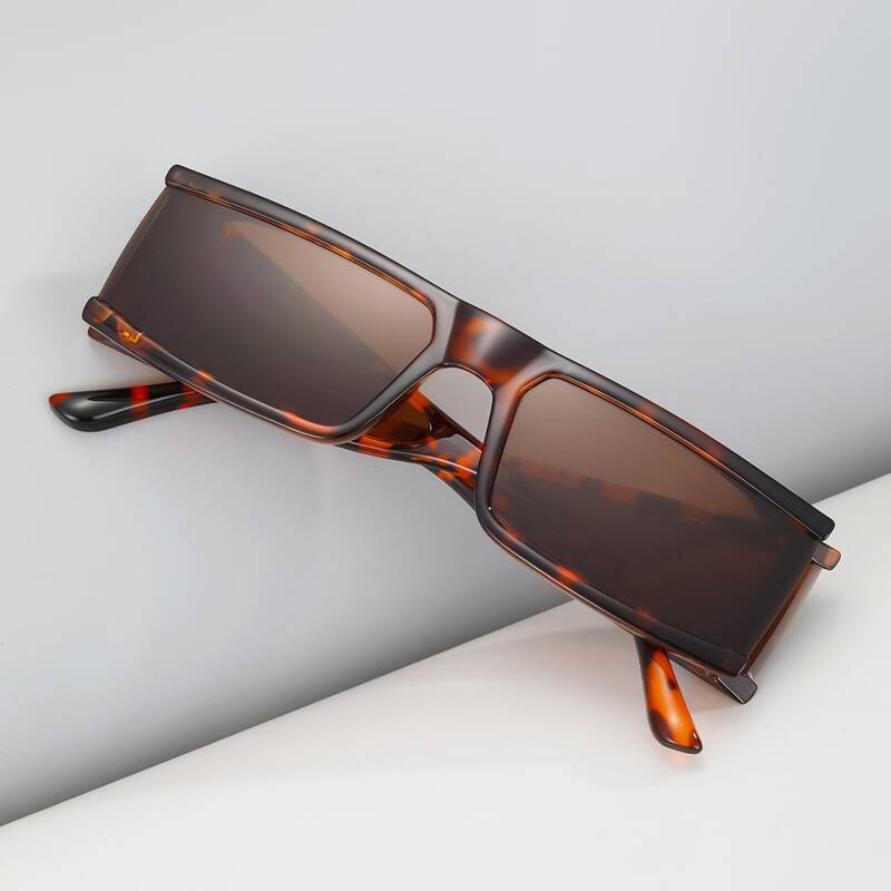 

Tortoiseshell Rectangle Frame Sunglasses
