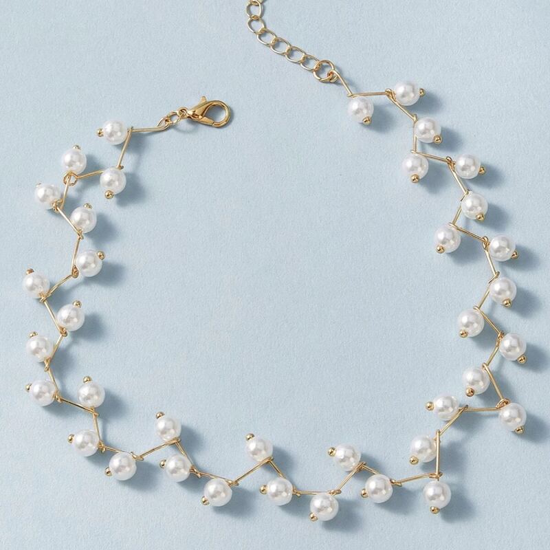 

Faux Pearl Choker, White