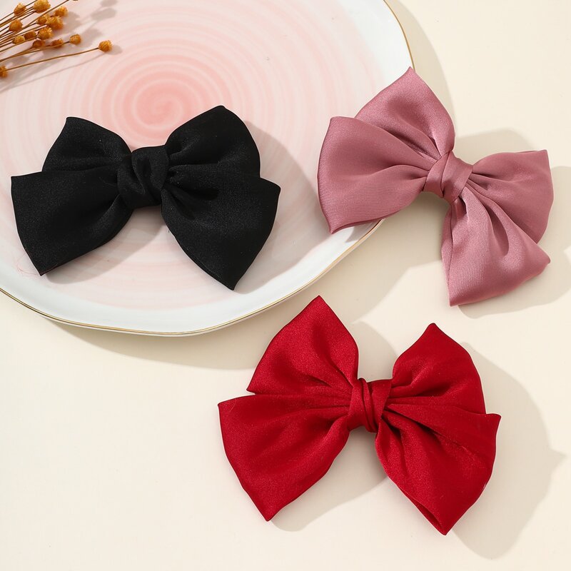 

1pc Random Satin Bow Hair Clip, Multicolor