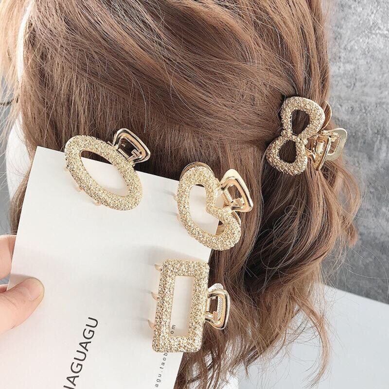 

3pcs Random Geo Hair Claw, Gold