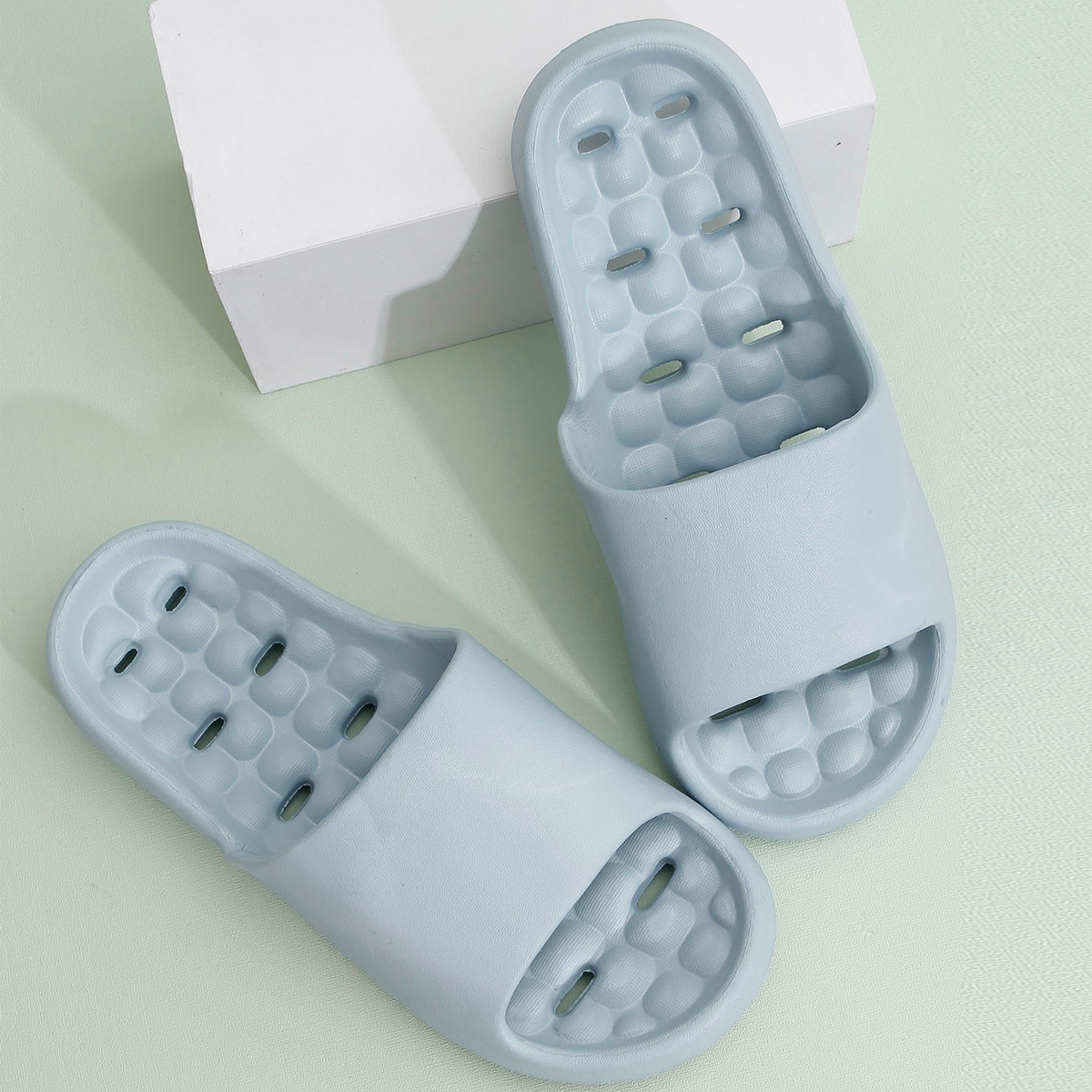 Тапочки & Вьетнамки