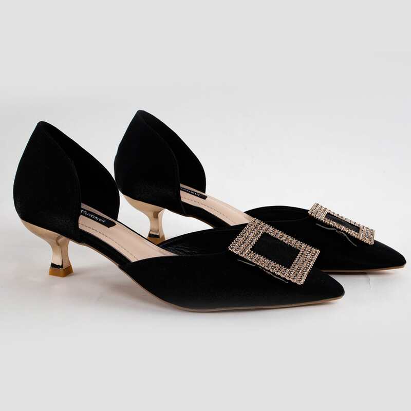 

Geometric Decor Point Toe Pumps, Black