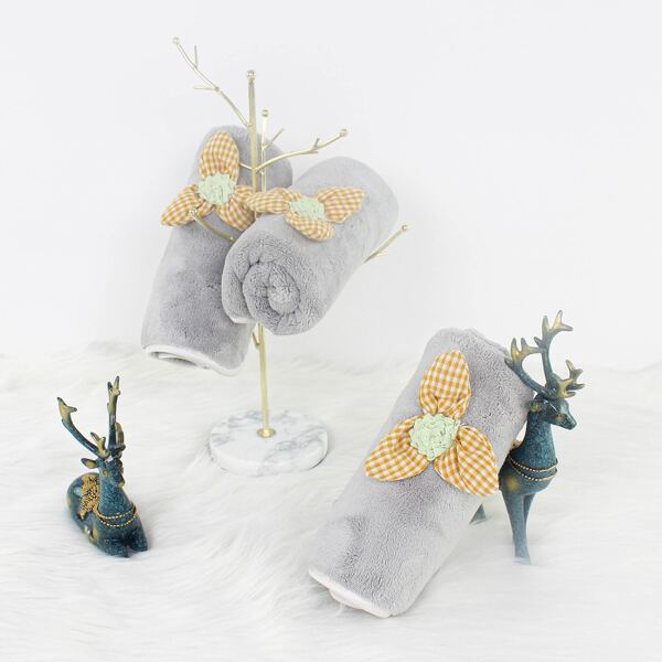 

1pc Flower Decor Towel, Grey