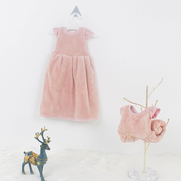 

1pc Dress Shaped Hand Towel, Pink