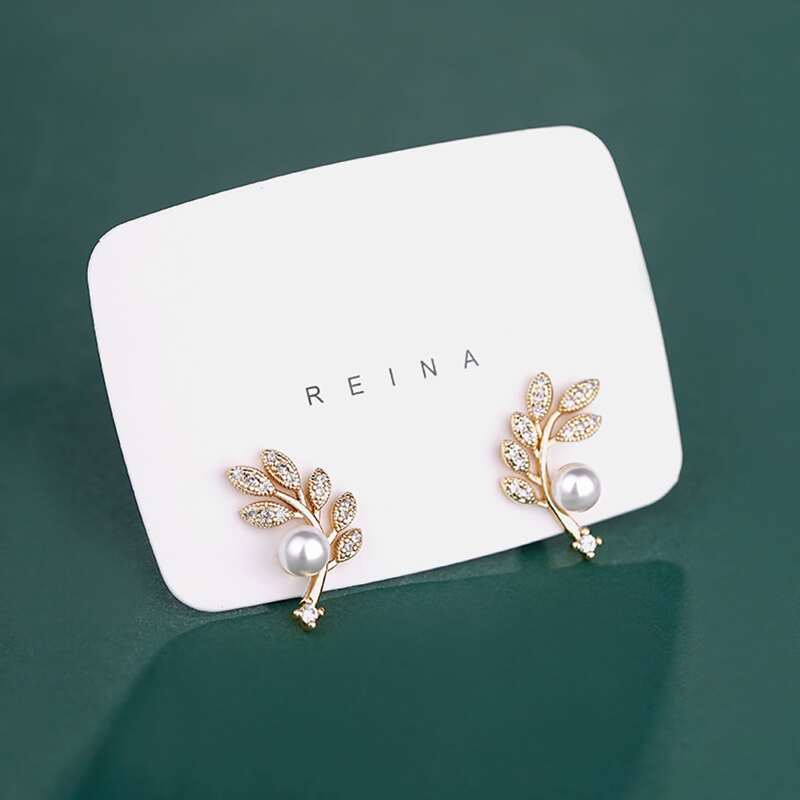 

Rhinestone Leaf Stud Earrings, Gold