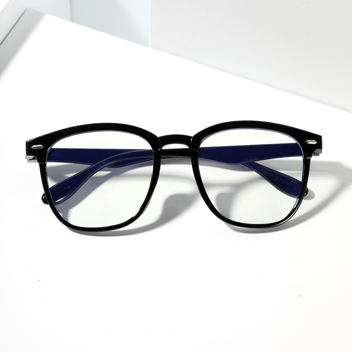 

Skinny Frame Eyeglasses