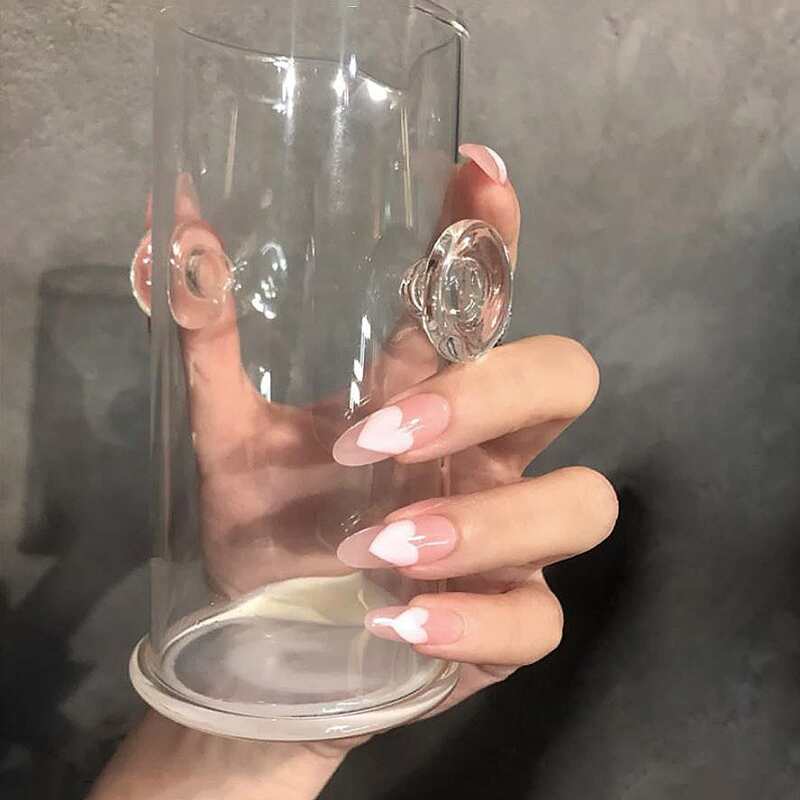 

24pcs Heart Fake Nail, Pink