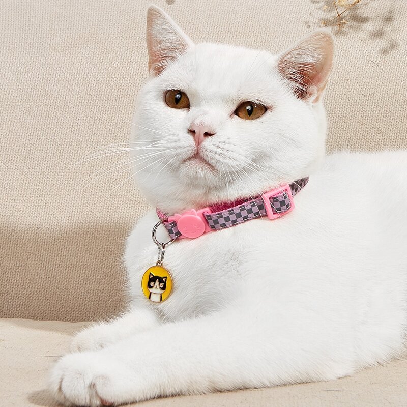 

Reflective Checkered Pet Collar, Pink