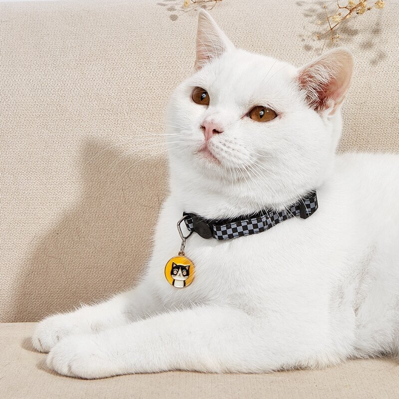 

Reflective Checkered Pet Collar, Black