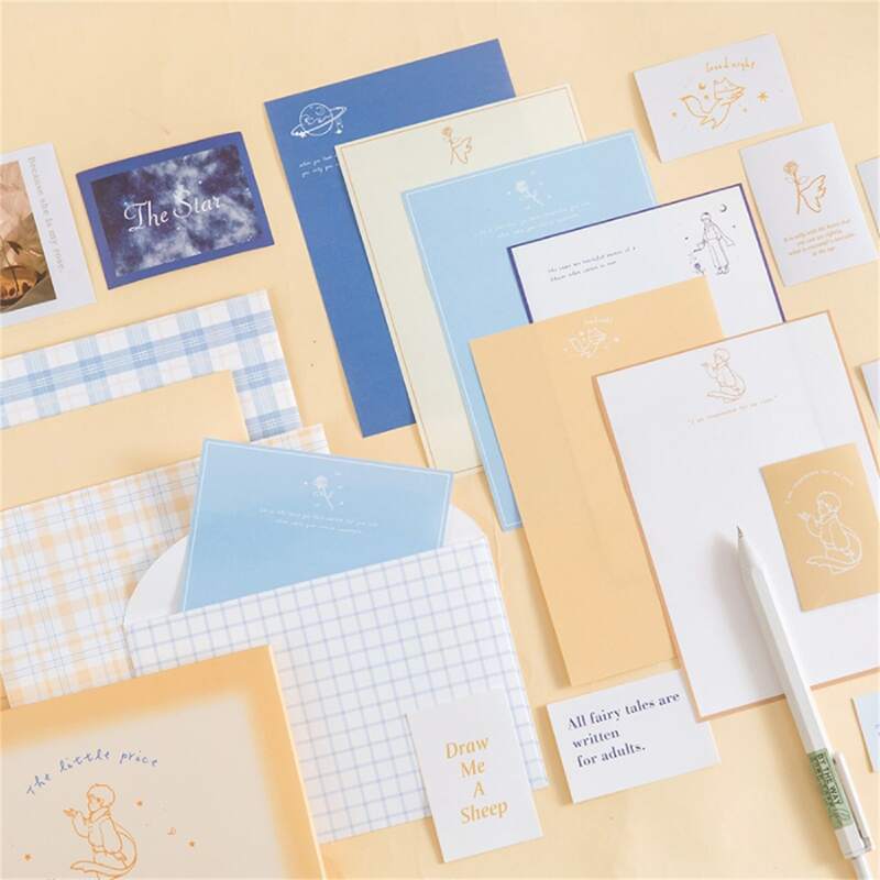 

37pcs Mixed Pattern Random Envelope & Sticker Set, Multicolor