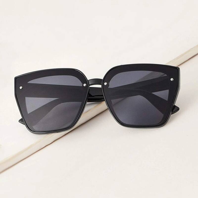 

Square Frame Sunglasses