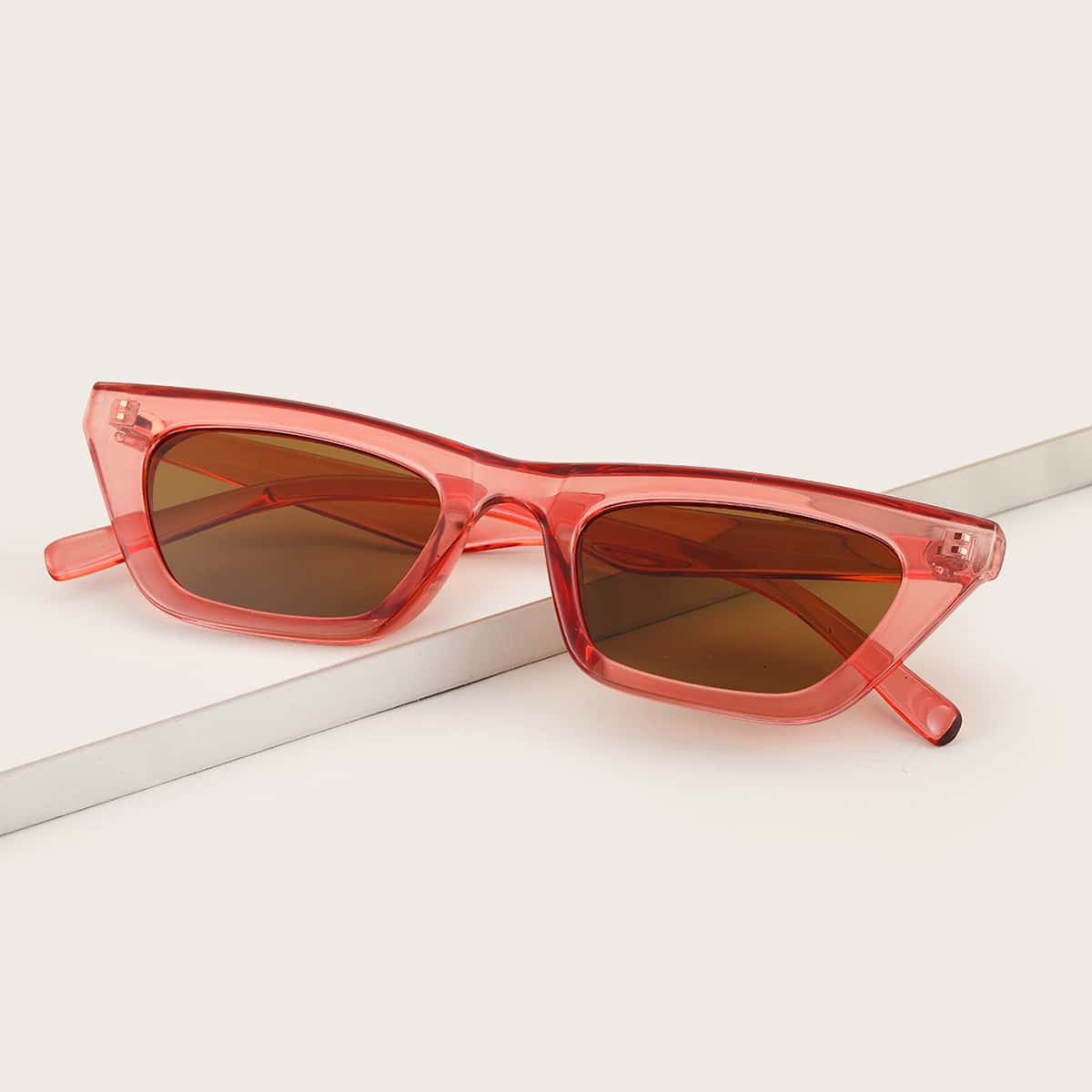 

Cat Eye Sunglasses