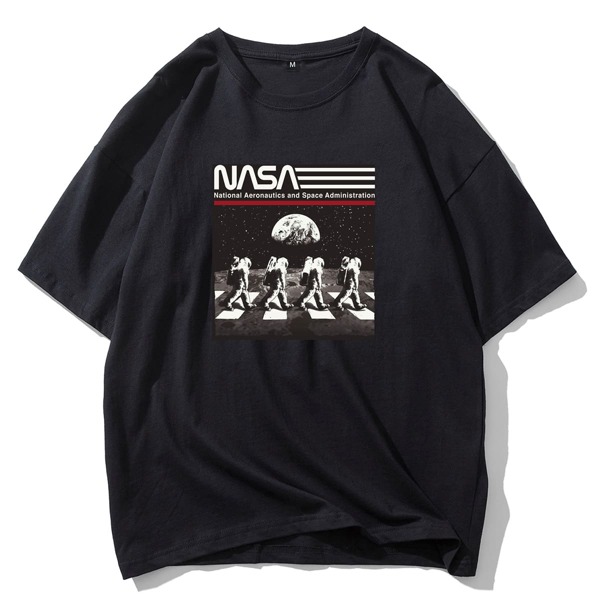 

Men Letter & Astronaut Print Tee, Black