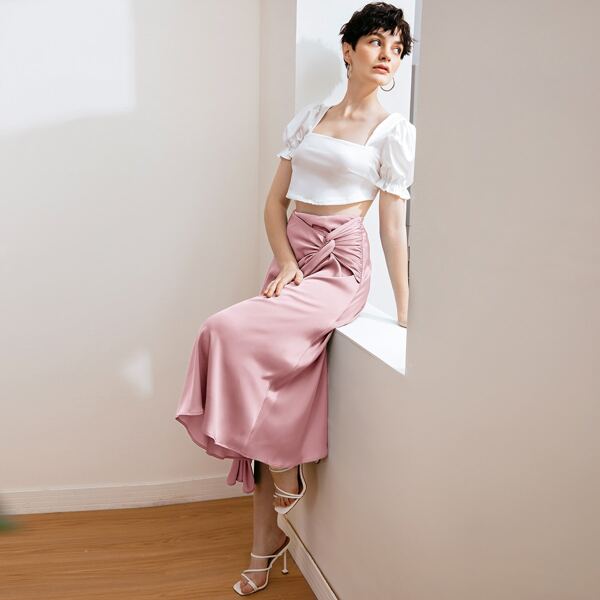 

Twist Front Satin Skirt, Baby pink