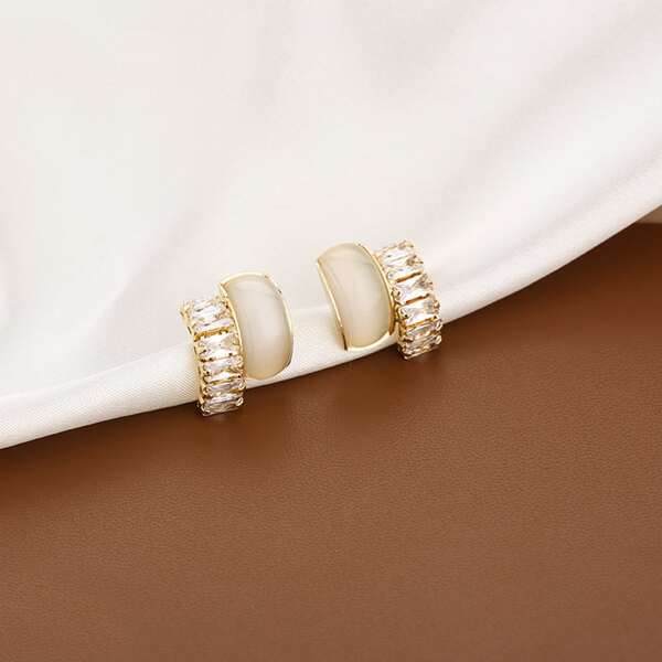 

Rhinestone Decor Earrings, Gold