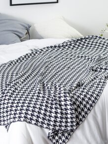 Houndstooth Pattern Knitted Blanket - Black and White - View 3
