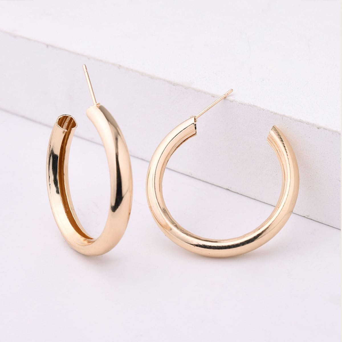 

Minimalist Hoop Earrings, Gold