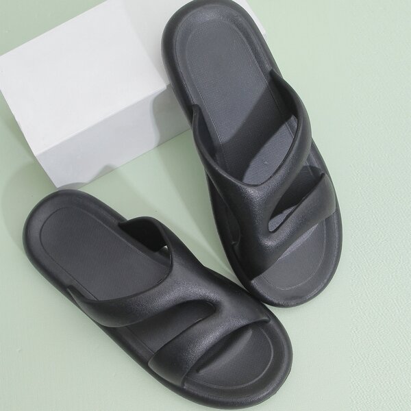 

Men Cut-out Shower Slippers, Black
