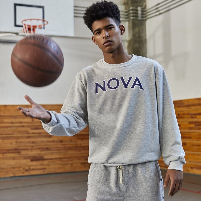 

Guys Letter Graphic Sweatshirt, Light grey