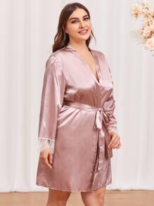Set de 2 piezas de talla grande con vestido de satén con paneles de encaje y bata con cinturón - Rosa Pálido - Ver 4