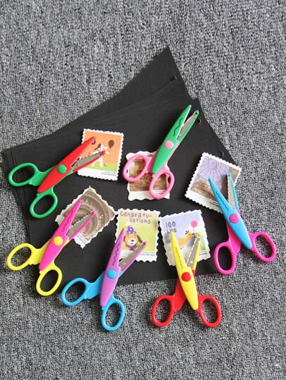 Random 6pcs Edge Craft Pattern Scissors