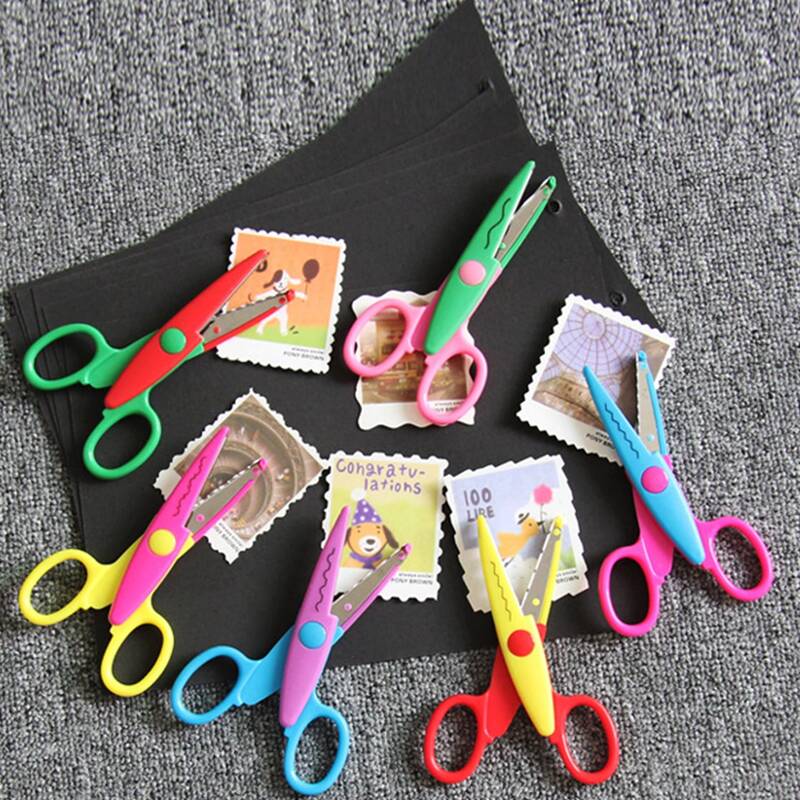 

Random 6pcs Edge Craft Pattern Scissors, Multicolor