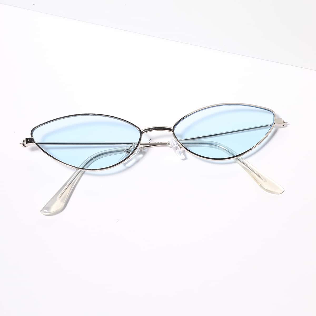 

Metal Cat Eye Sunglasses