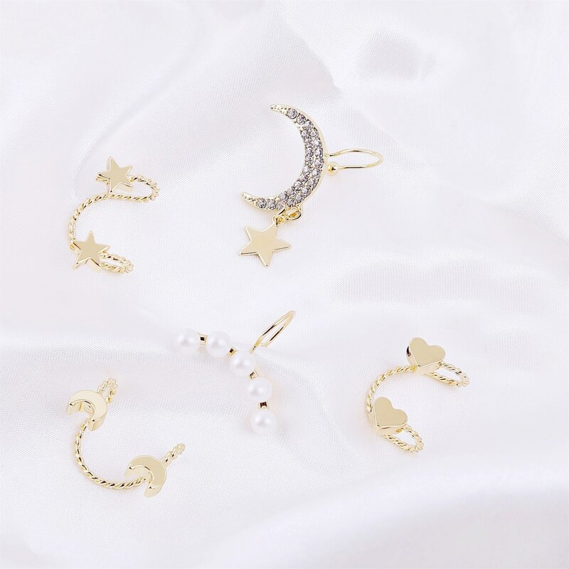 

5pcs Faux Pearl Heart Decor Ear Cuff, Gold