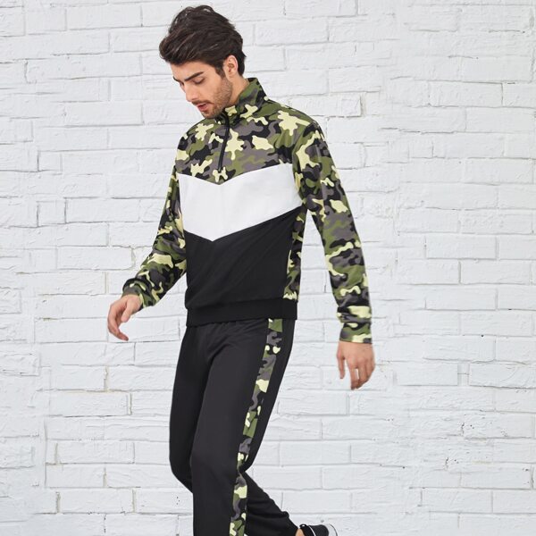 

Men Half Zip Contrast Camo Panel Sweatshirt With Sweatpants, Multicolor