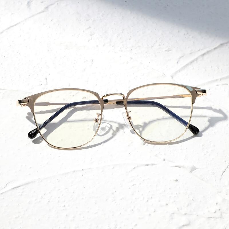 

Metal Frame Glasses