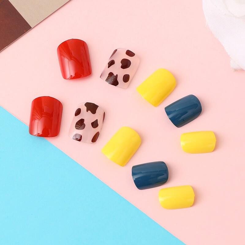 

24pcs Colorblock Leopard Fake Nail, Multicolor