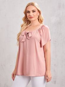 SHEIN Clasi Top Sólido De Manga Raglán Con Nudo Frontal Para Tallas Grandes