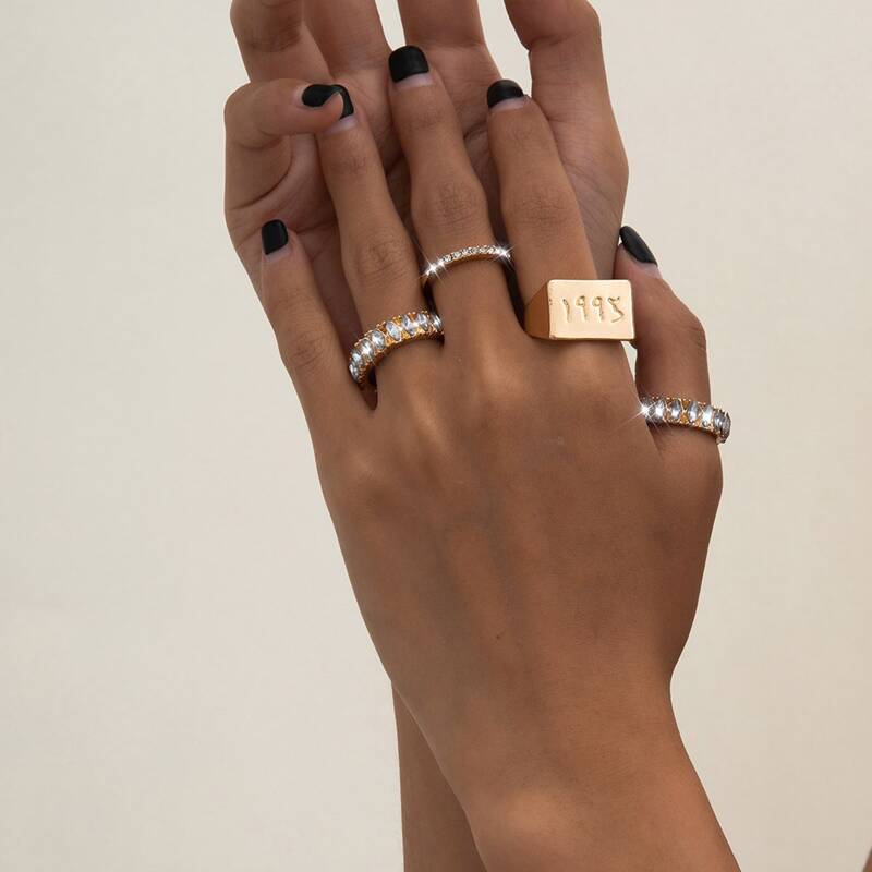 

4pcs Rhinestone Ring Set, Gold