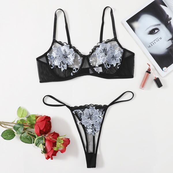

Plus Embroidered Mesh Underwire Lingerie Set, Multicolor