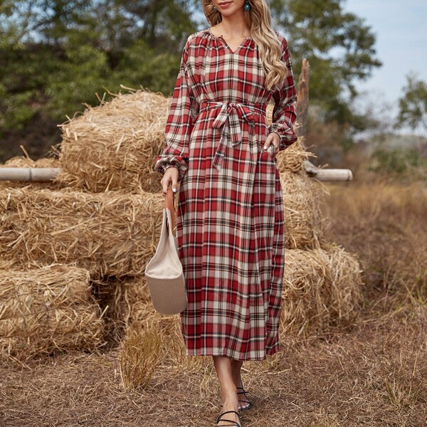 

Notched Neck Tartan Belted Dress, Multicolor