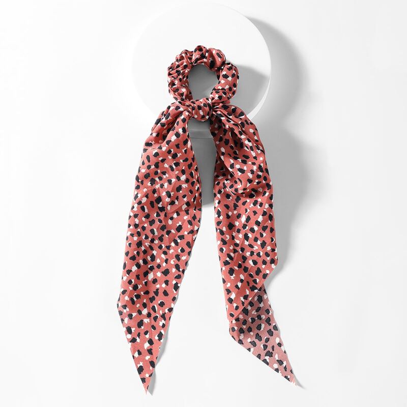

Graphic Bow Knot Decor Scrunchie Scarf, Red