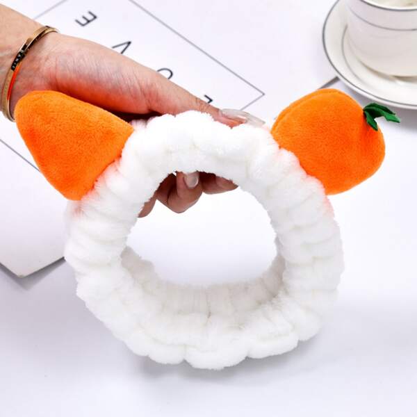 

Carrot Decor Bath Headband, White